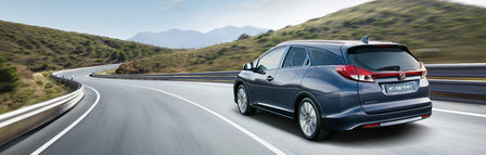 Honda Civic Tourer 2015, em estrada