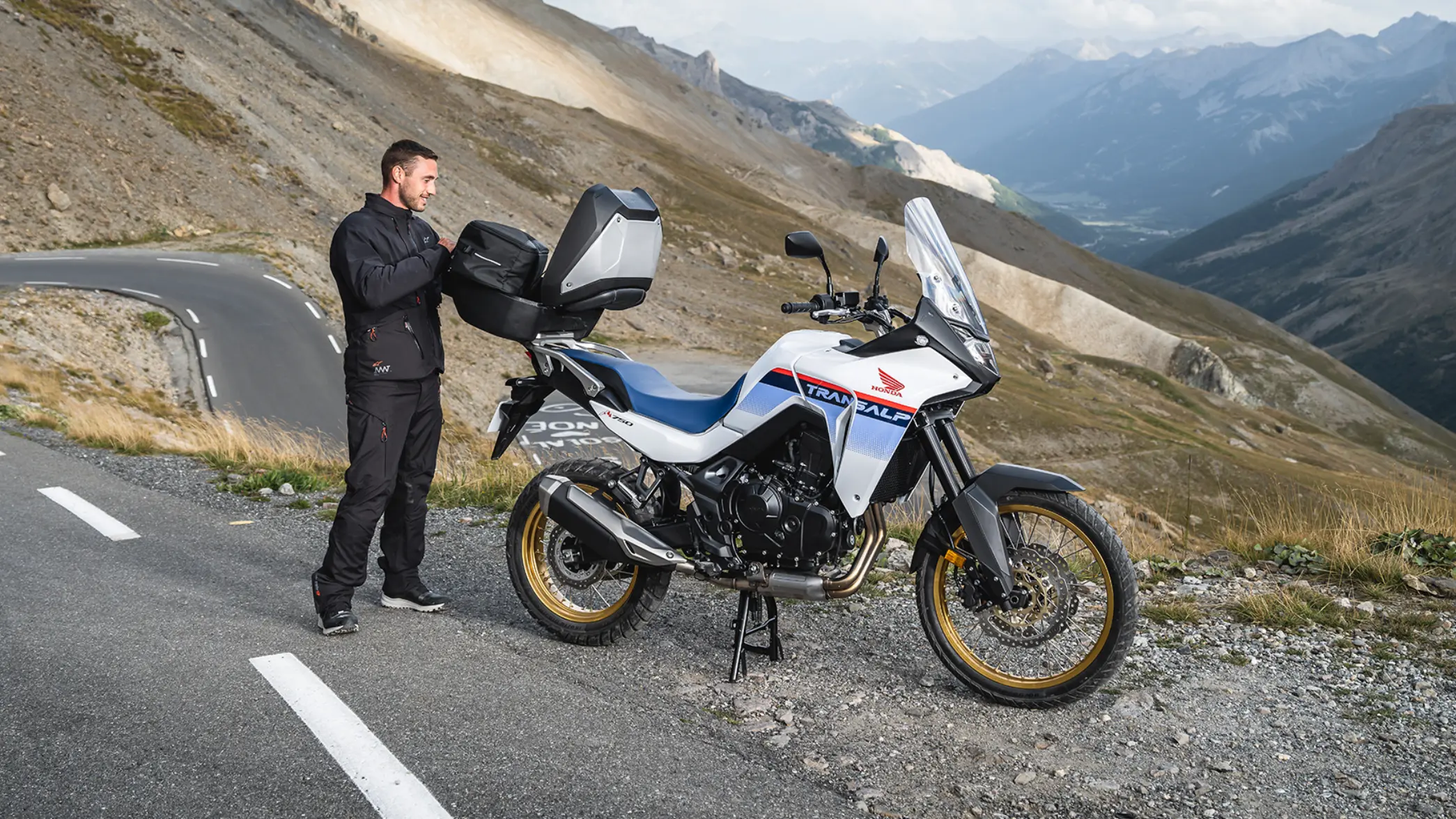 Vídeo da Honda Transalp Urban Pack