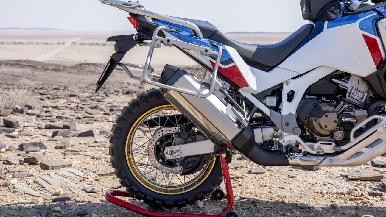 Honda Africa Twin Adventure Sports, grande plano da roda traseira
