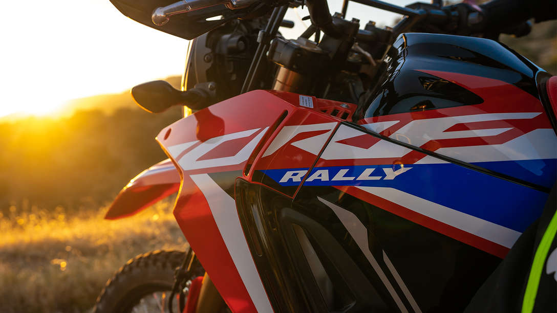 Honda CRF300 Rally escolha o seu destino