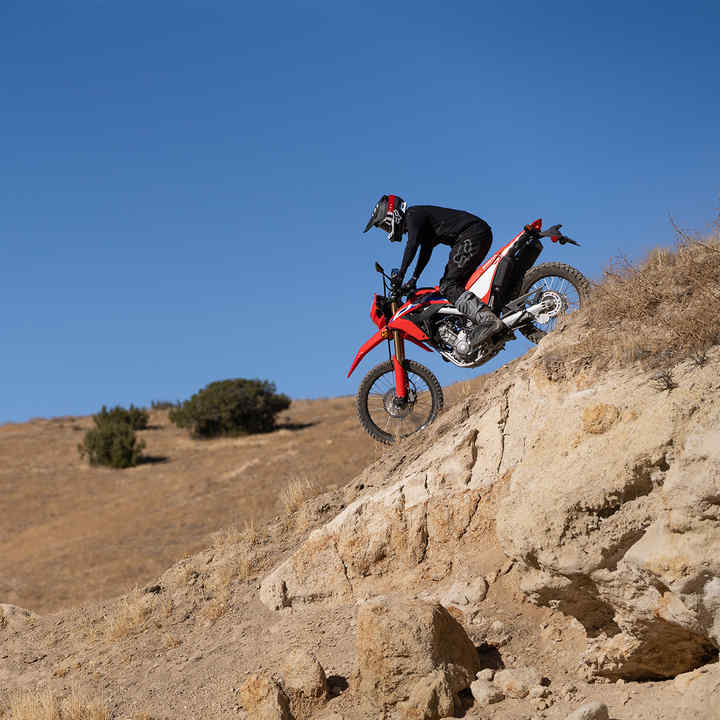 Honda CRF300L Pronta para a estrada e para os trilhos