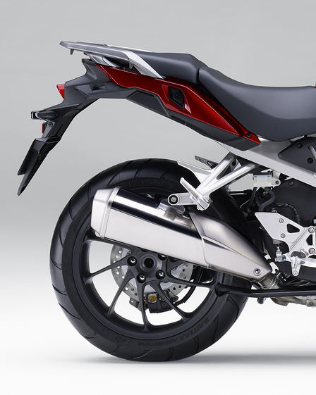 VFR800X, zoom da roda traseira
