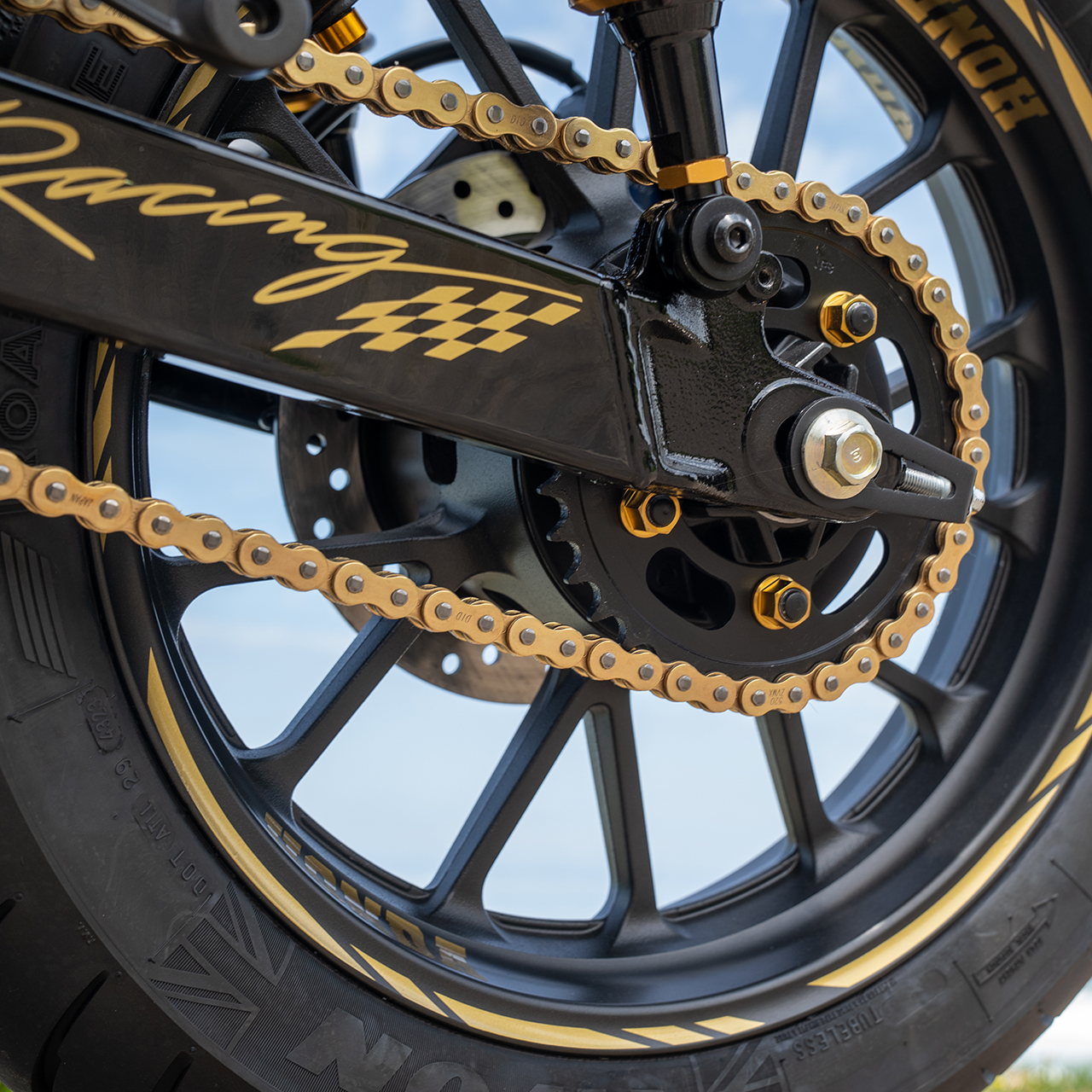 Roda traseira e corrente da Grand(B)rix custom GB350S