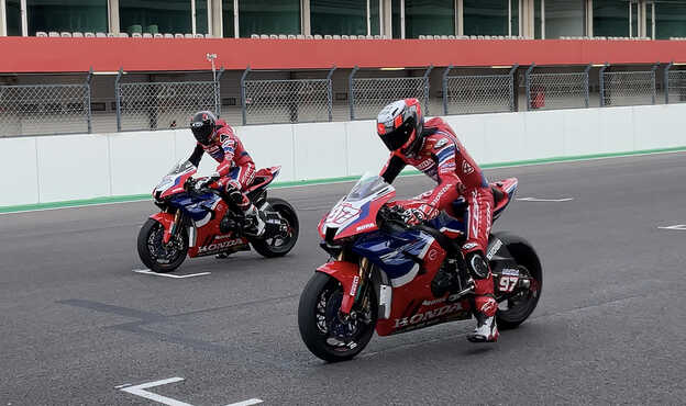 Duas CBR1000RR-R Fireblade SP da Equipa HRC