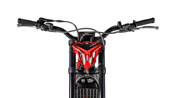 Primeiro plano dianteiro do guiador da Honda Montesa Cota 4RT 260R.