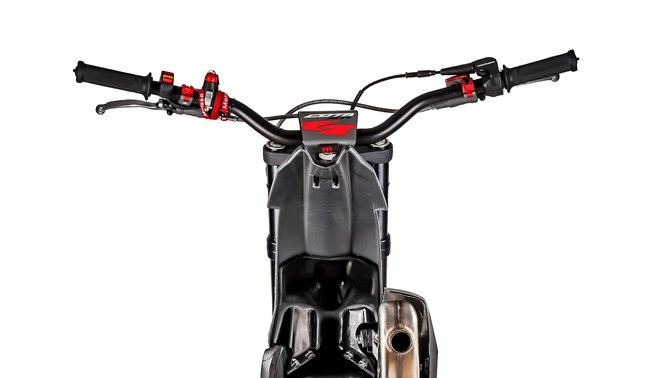 Primeiro plano traseiro do guiador da Honda Montesa Cota 4RT 301RR.