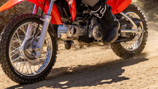 CRF110F Potência de travagem