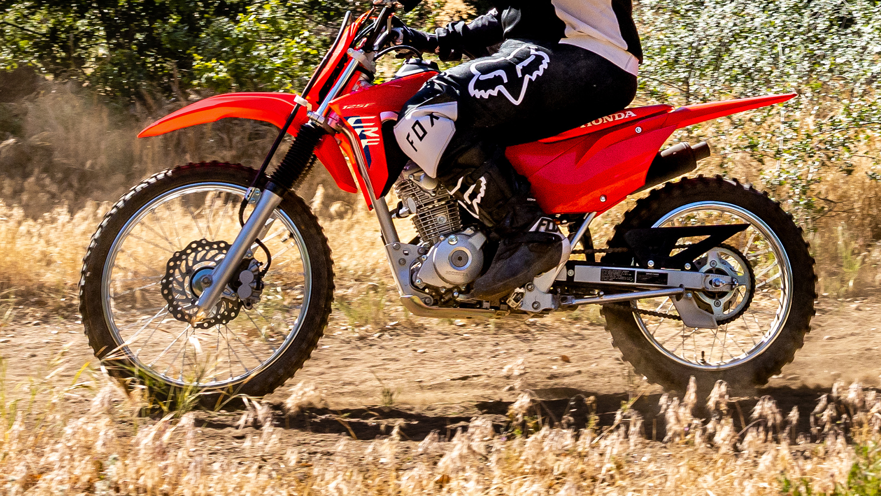 Honda CRF125F com roda de 17 e 19 polegadas