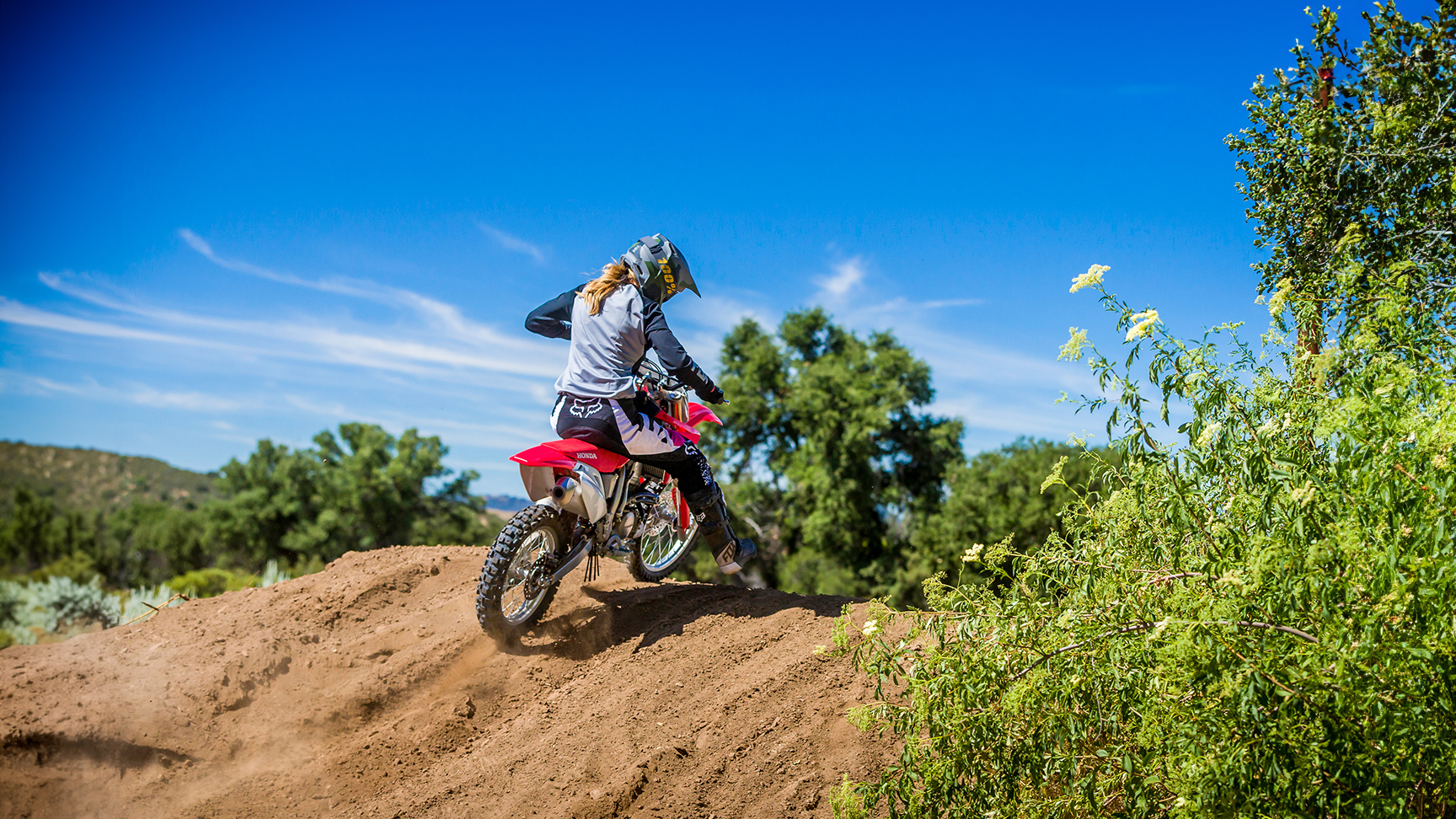 866 mm de altura do assento