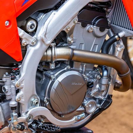 Honda CRF250RX: nova geometria da direção e suspensão Showa