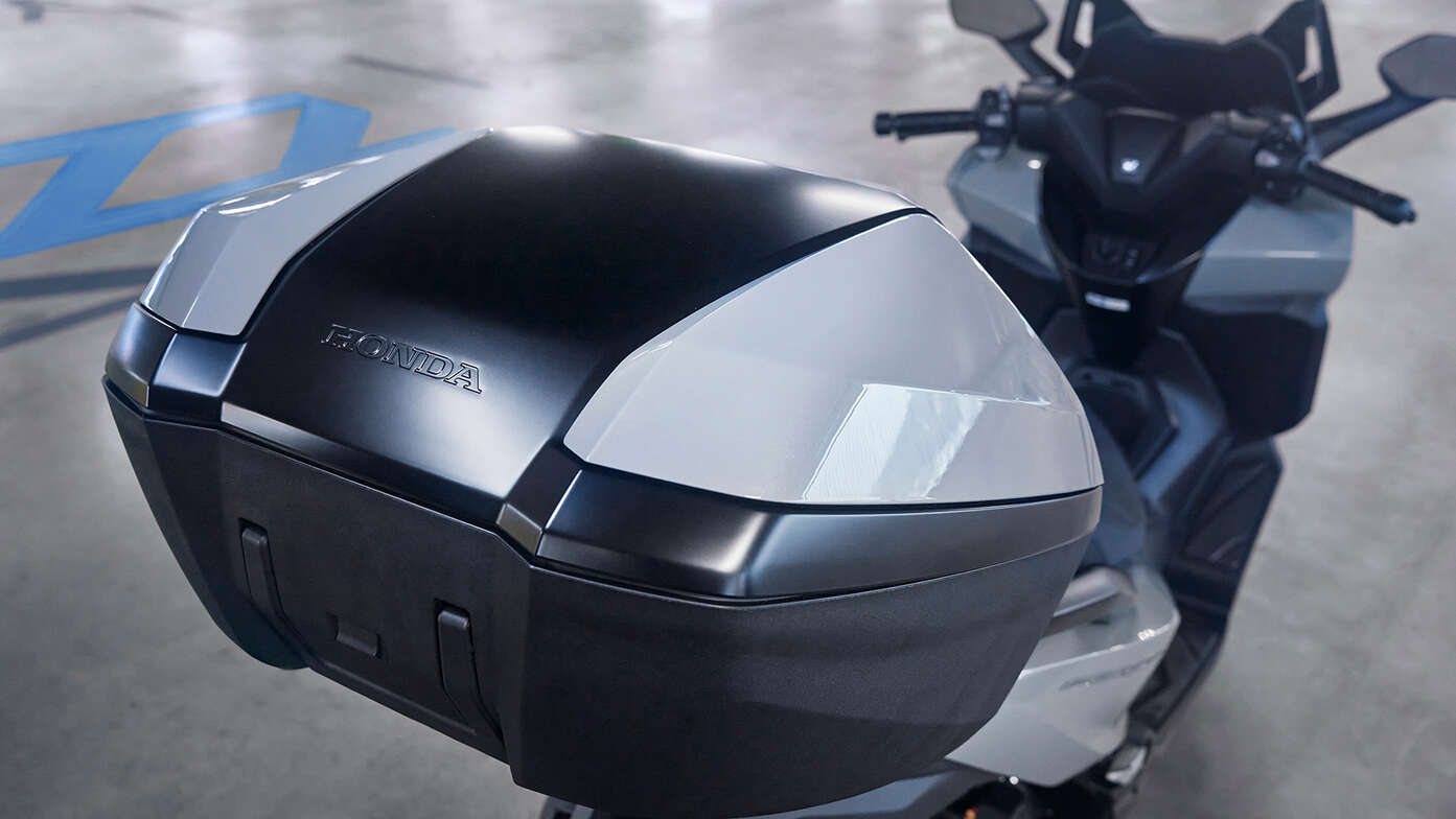 Smart Top Box de 45 litros da Honda Forza 125.