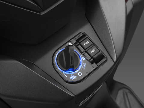 A Smart Key da Forza 125