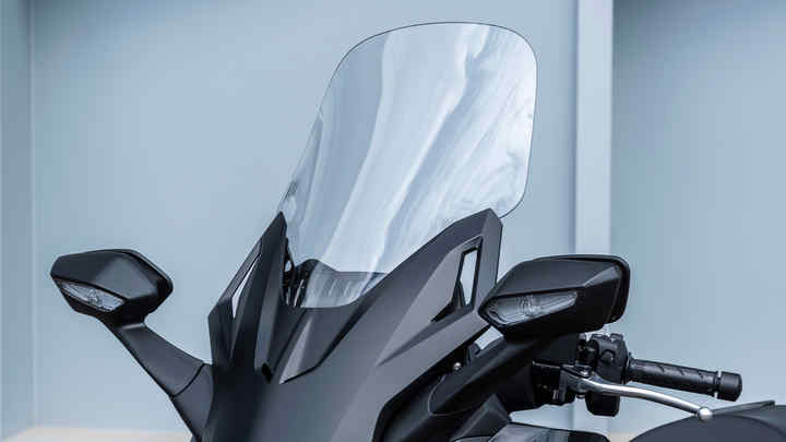 Forza 125, Para-brisas elétrico aumentado 