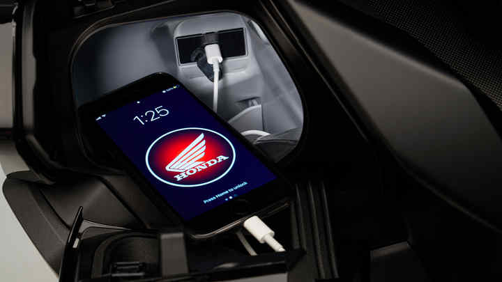 Forza 125, Ligação USB Tipo-C