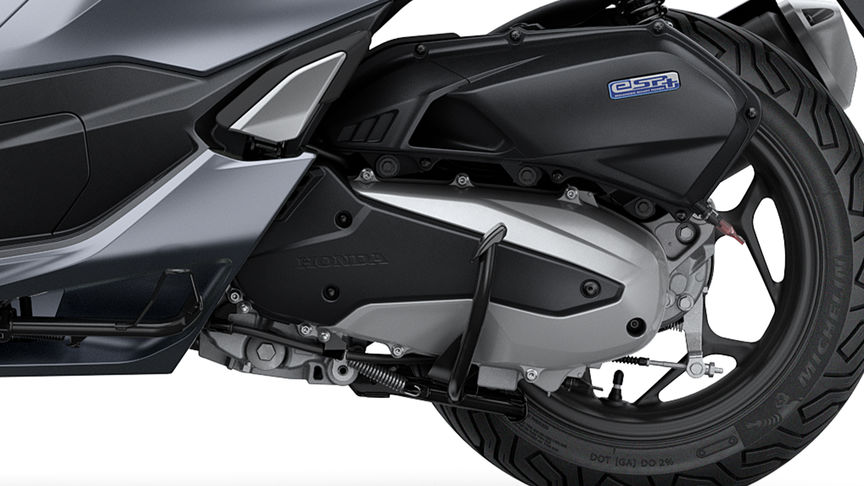 Honda PCX125 - Motor eSP+ SOHC de quatro válvulas refrigerado a água mais potente 