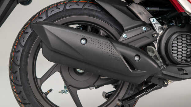 Vision 110 com novas rodas desportivas e quadro de aço leve
