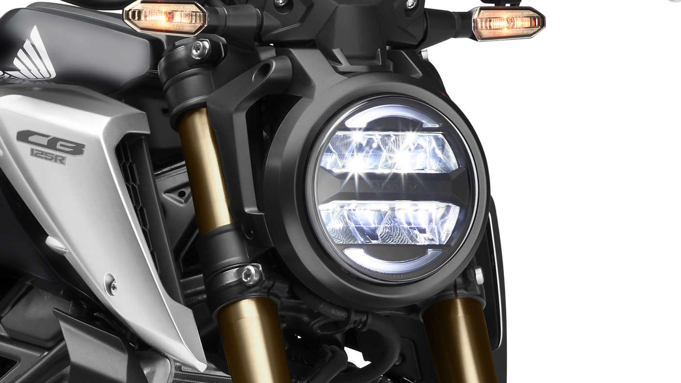 Honda CB125R, Iluminação LED nítida