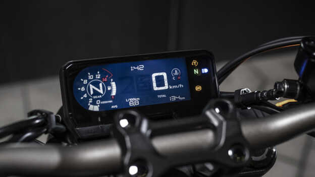 instrumentos digitais LCD com design novo e de fácil leitura