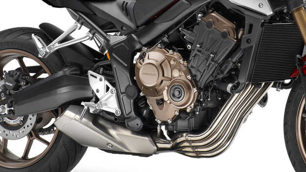motor de quatro cilindros em linha, DOHC 16-válvulas, especificação EURO5