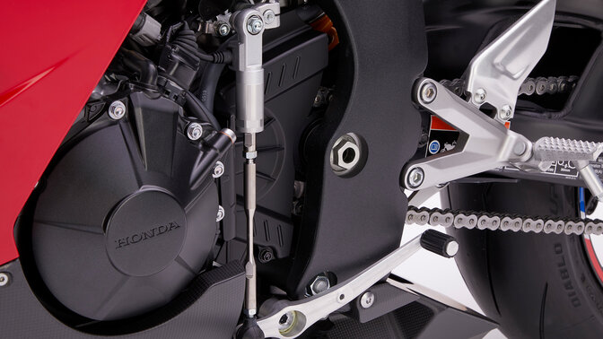Honda CBR1000RR-R Fireblade Quick Shifter (Sistema de Engrenagem Rápida das Mudanças) 