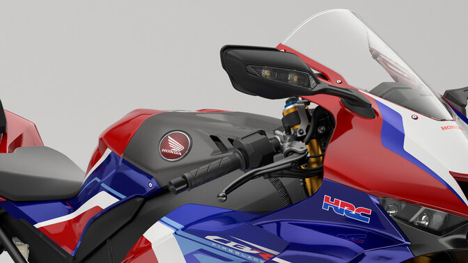 Honda CBR1000RR-R Fireblade SP com Tampa de Caixa de Ar em Carbono