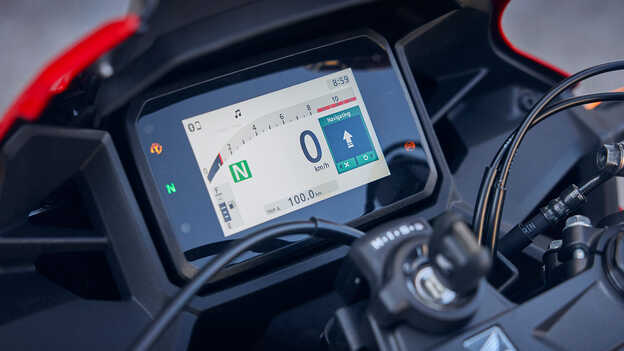 Conectividade para smartphones com navegação da Honda CBR500R