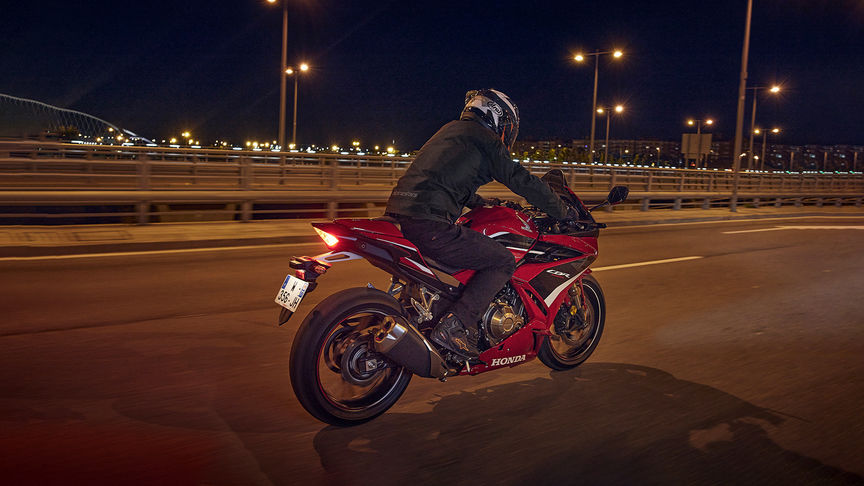 CBR500R A Nossa Mais Pequena Super-desportiva