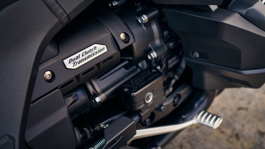 Vista lateral da Honda GL1800 Gold Wing